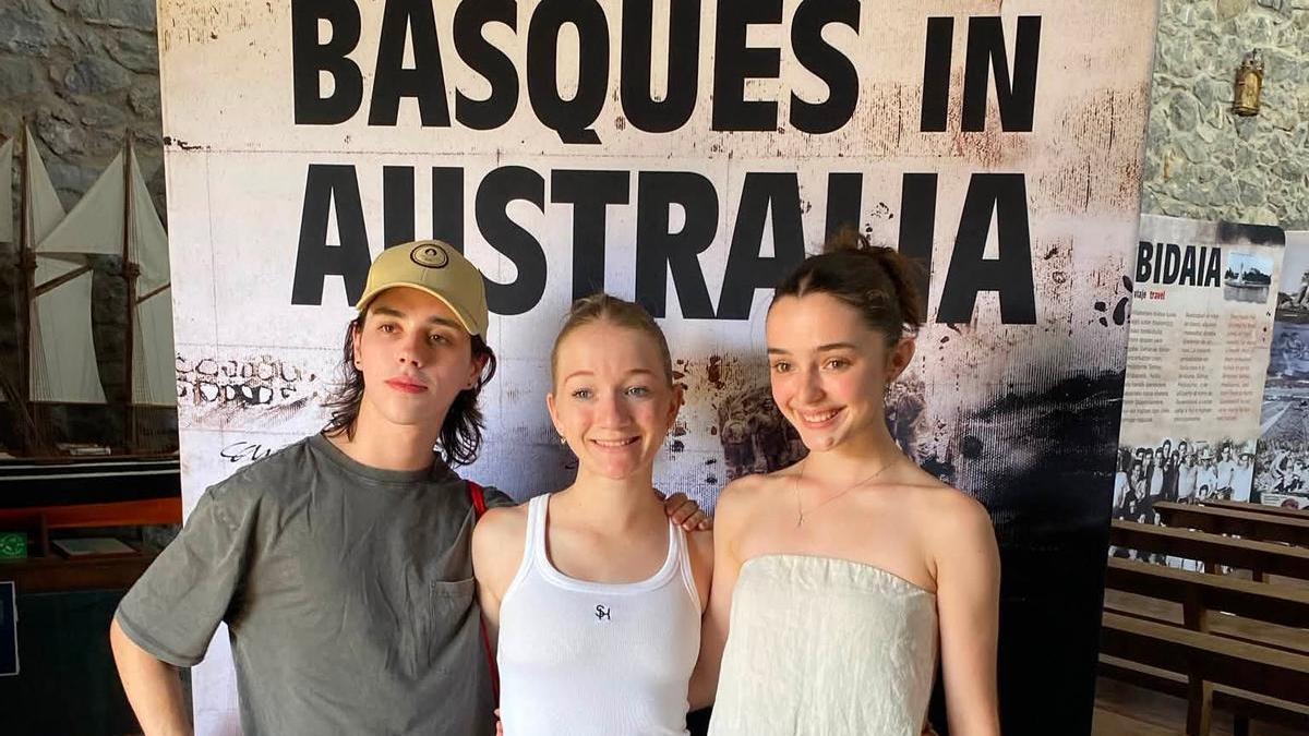Ainara (dcha.) y Sienna (izda.) son de Australia