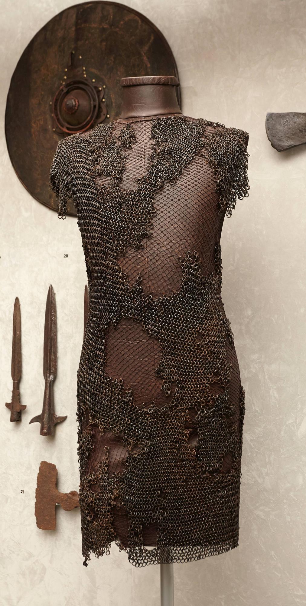 Desde 1941 la colección del Museo de Armería de Álava se ha expuesto en diferentes sedes.