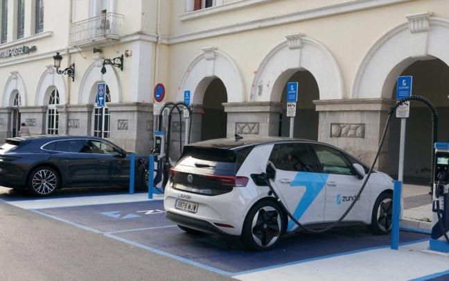 Elektrizitatea kargatzeko sare publikoaren erabilera boskoiztu egin da Gasteizen azken hiru urteetan.