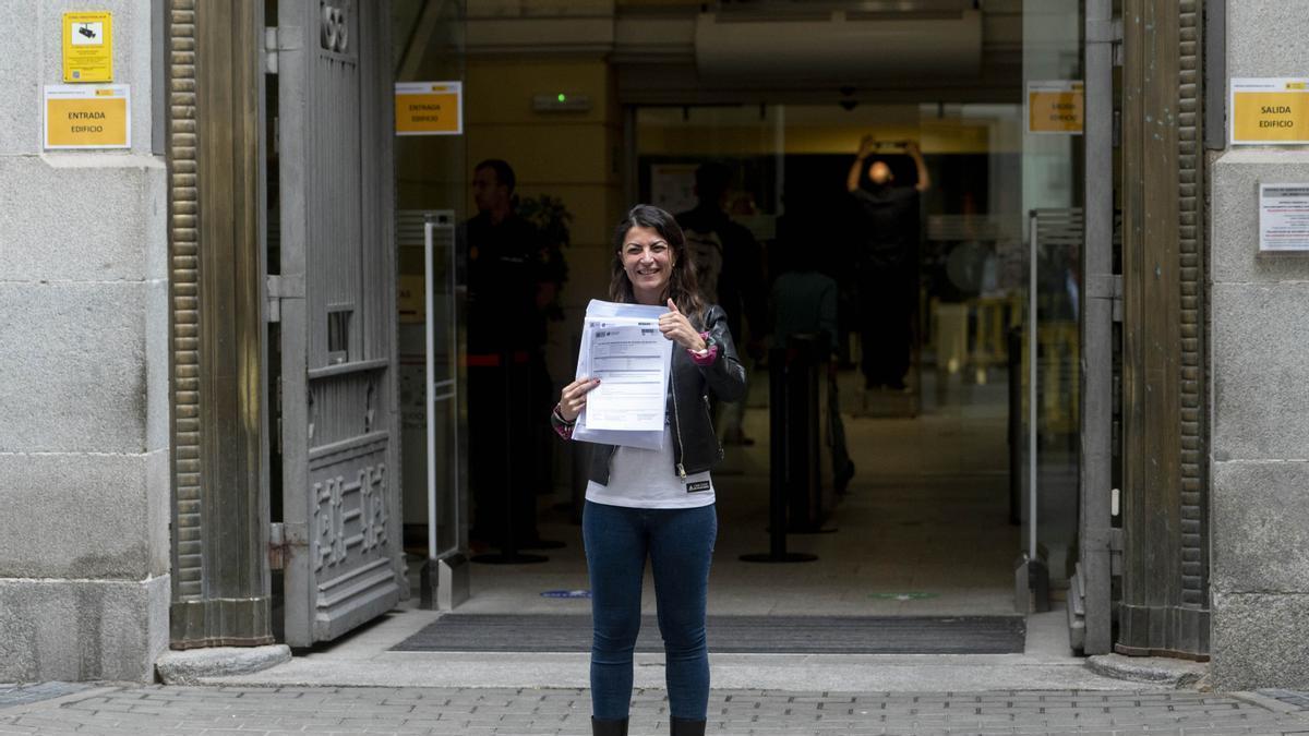 Macarena Olona tras registrar su partido 'Caminando Juntos'.