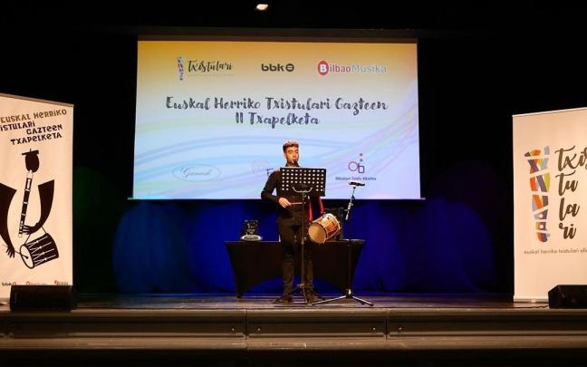 Obtuvo varios reconocimientos en los Certámenes de Txistularis Jóvenes de Euskal Herria
