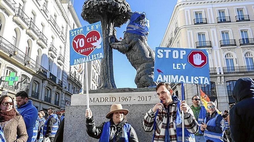 Protesta contra la norma de bienestar animal. | FOTO: E. P.