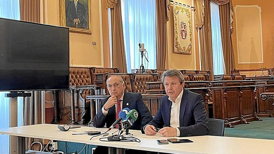 Iñaki Arriola y José Antonio Santano, ayer en rueda de prensa. | FOTO: N.G.