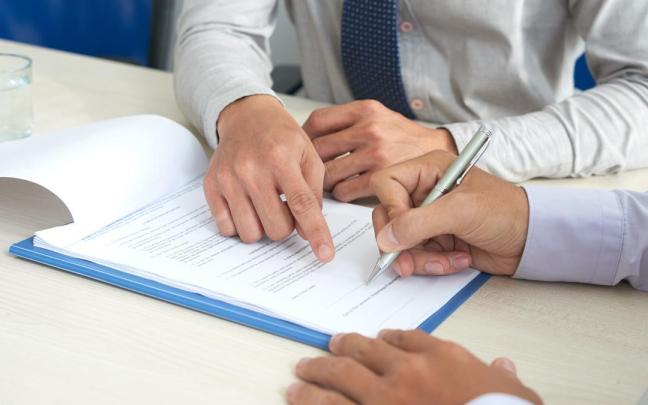 La reforma laboral está reduciendo los índices de contratación temporal, aunque aún son parte estructural del empleo. La reforma laboral está reduciendo los índices de contratación temporal, aunque aún son parte estructural del empleo.
