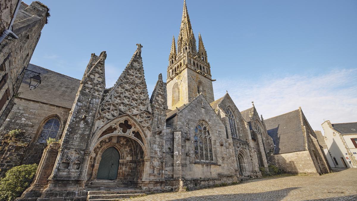 Colegiata de Nuestra Señora de Roscudon.