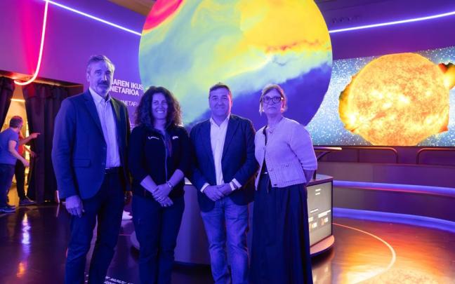 La muestra interactiva que cuenta con la esfera de simulación planetaria más grande de Europa