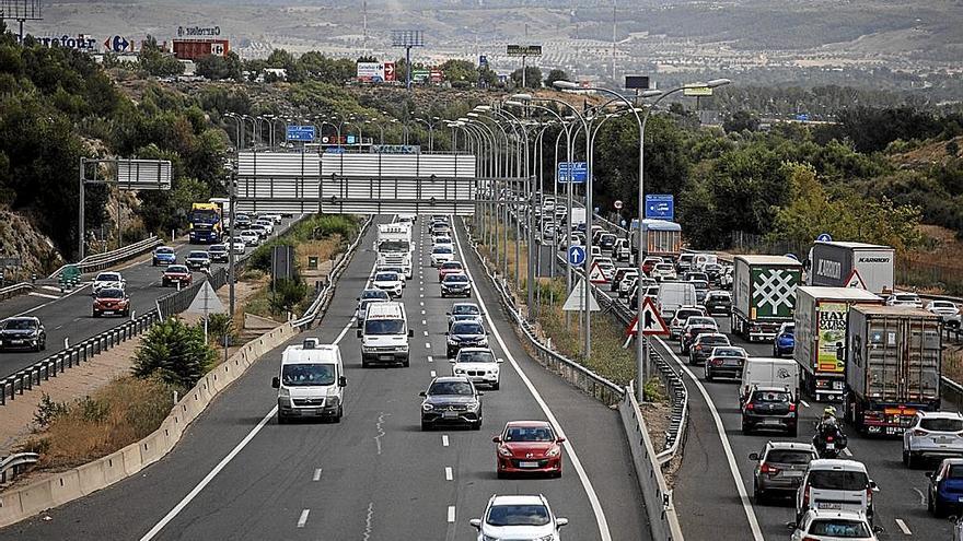 Autobiek ez dute bidesaririk izango datorren urtean. | ARGAZKIA: E.P.