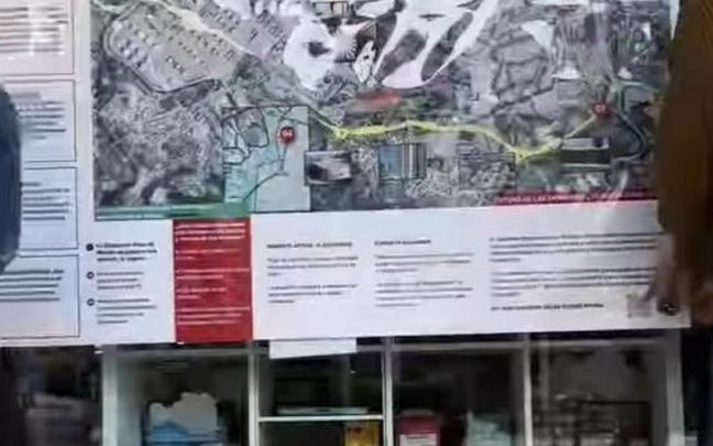 Stop Variante ha instalado wen un c´nttico comercio de Las Carreras "su" particular cartel informativo sobre la nueva propuesta foral / NTM Stop Variante ha instalado wen un c´nttico comercio de Las Carreras "su" particular cartel informativo sobre la nueva propuesta foral