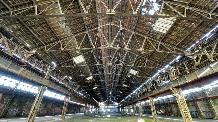 El proyecto a redactar debe contemplar el mantenimiento de la estructura metálica de las naves de La Basconia