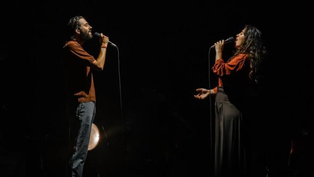 Los músicos y cantantes, Sílvia Pérez Cruz y Salvador Sobral, durante un concierto en el festival Noches del Botánico.