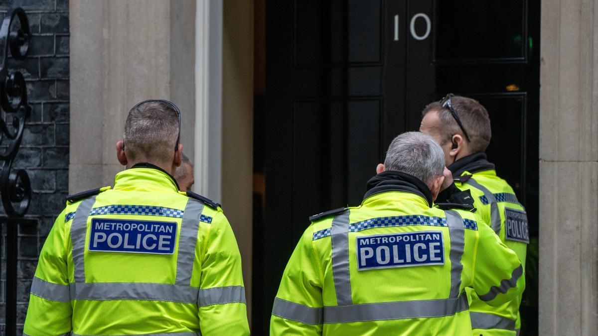 La Policía londinense sigue trabajando en estos hechos.