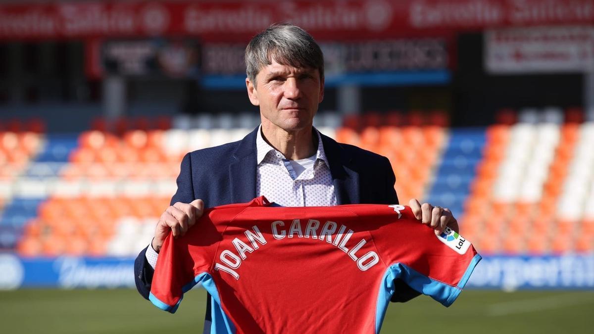 Joan Carrillo, en su presentación con el Lugo.