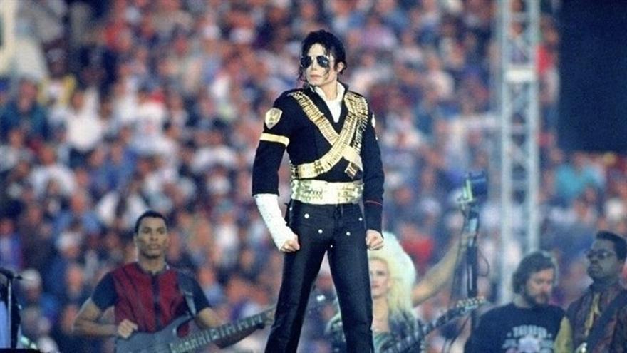 Michael Jackson actuando en la Super Bowl XXVII (1993)