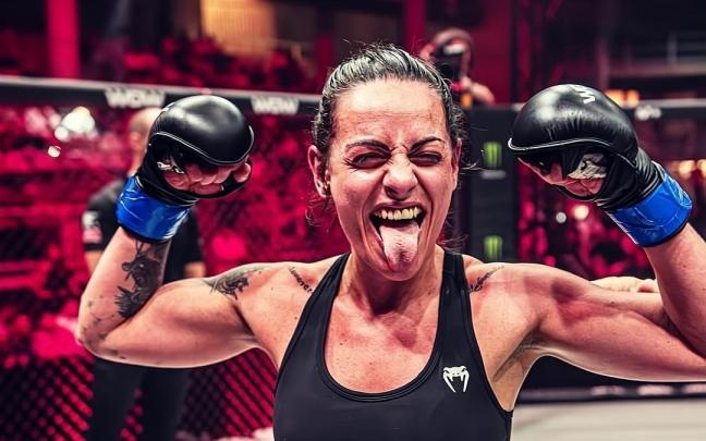 Aviguey Parra, luchadora de artes marciales mixtas.