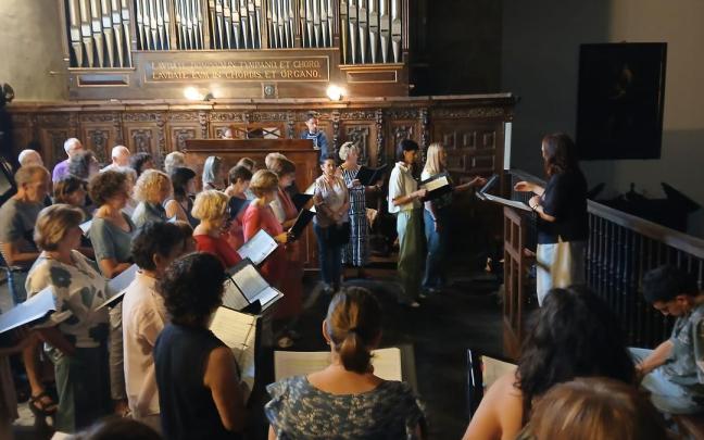 Ensayo del concierto que Bergarako Orfeoia y Luberri Abesbatza ofrecerán este fin de semana.