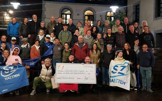 Se han donado a la Asociación Haszten 2.900 euros recaudados en el Herri Eguna