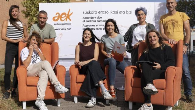 Presentación de la campaña de matriculación de AEK