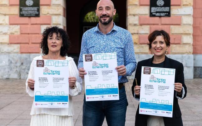 Presentación de la edición número 35 de los Premios Toribio Etxeberria en Eibar.
