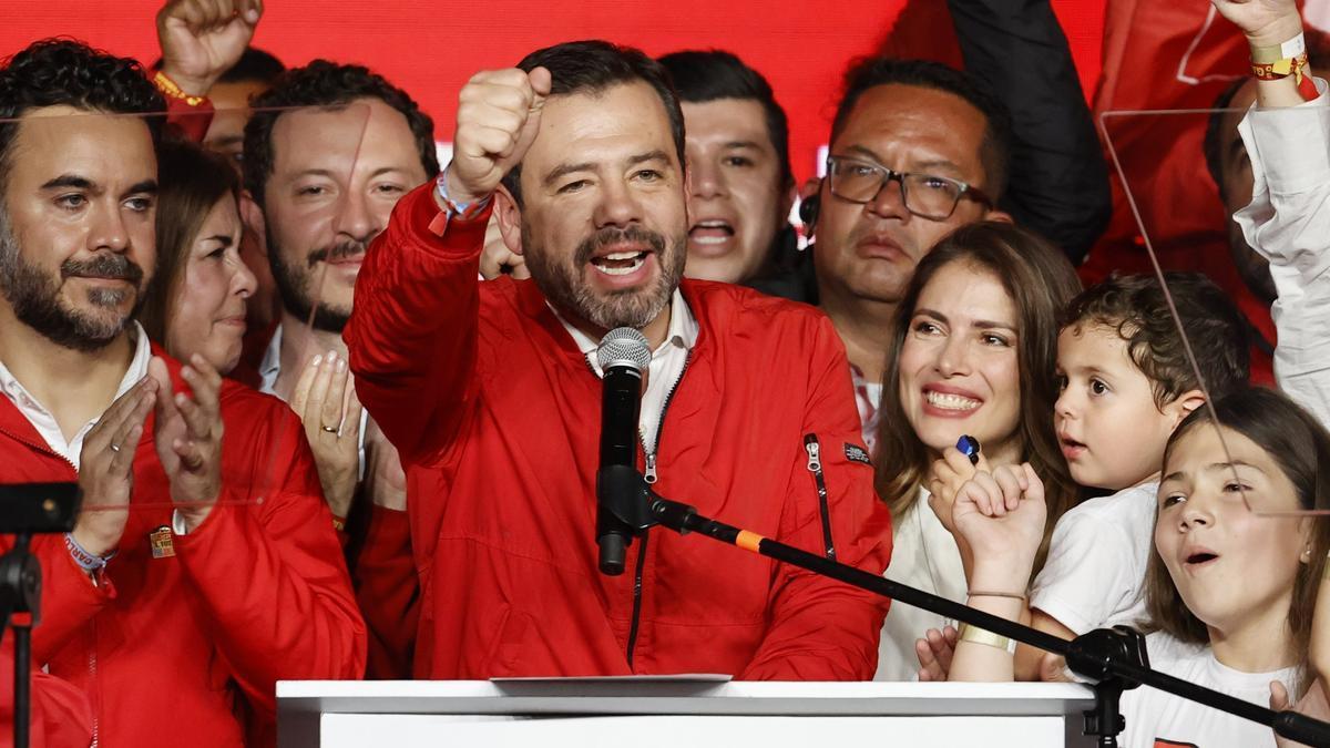 Carlos Fernando Galán celebra su triunfo en Bogotá.