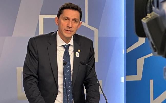 El consejero de Hacienda y Finanzas, Noël D'Anjou