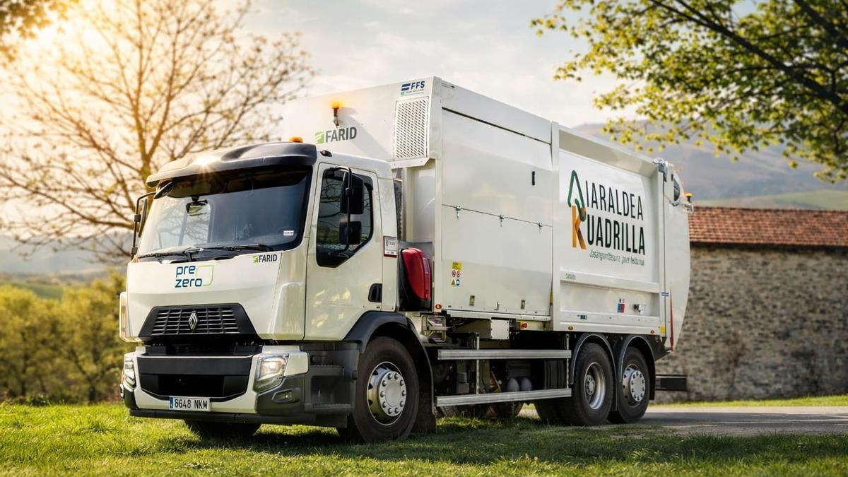 Camión de la mancomunidad de basuras de la Cuadrilla de Aiaraldea