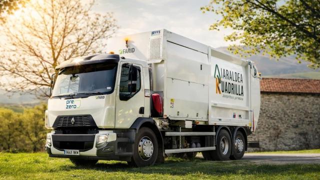 Camión de la mancomunidad de basuras de la Cuadrilla de Aiaraldea