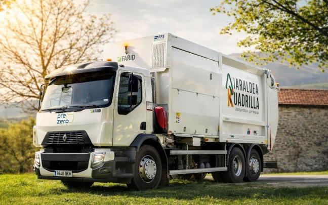 Camión de la mancomunidad de basuras de la Cuadrilla de Aiaraldea
