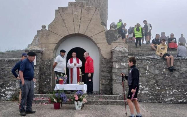 La misa en el monumento de la Virgen de La Antigua se oficia a las 11.00 horas