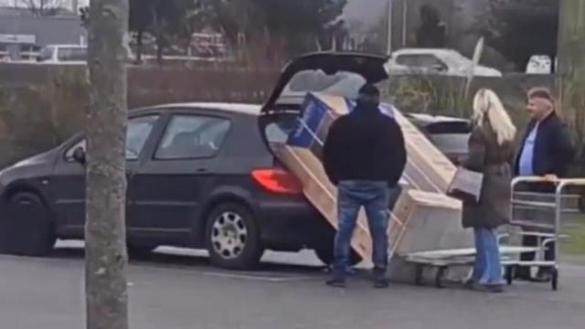 Los protagonistas, en pleno ejercicio de optimismo.