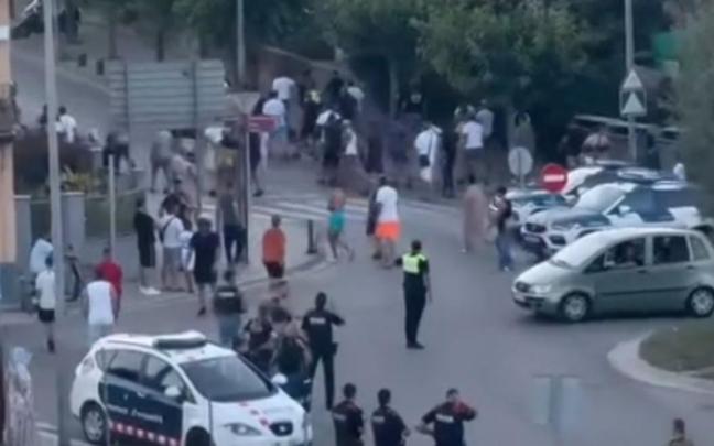 Familiares de las víctimas del crimen del barrio de la Font de la Pólvora de Girona.