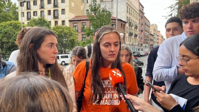 La abogada de Maricarmen, Betariz Duro, y la portavoz del Sindicato de Inquilinas, Carolina Vilariño.