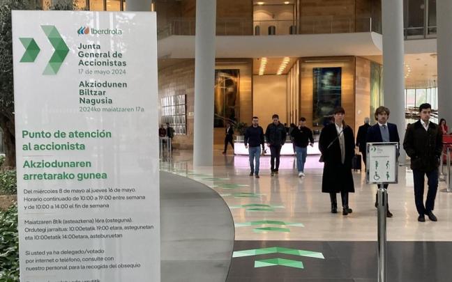 Un punto de Atención al Accionista de Iberdrola en Bilbao.