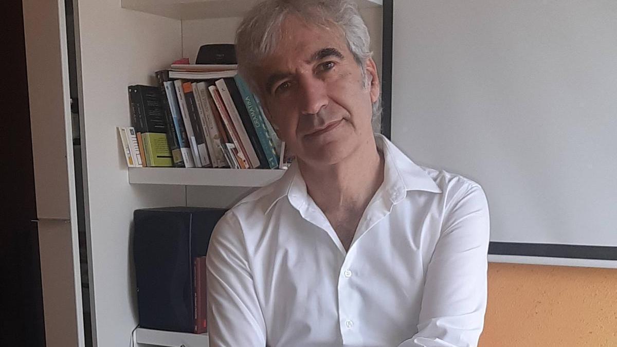 Fernando Gómez, que vive entre Bizkaia y Navarra, es arquitecto profesional.