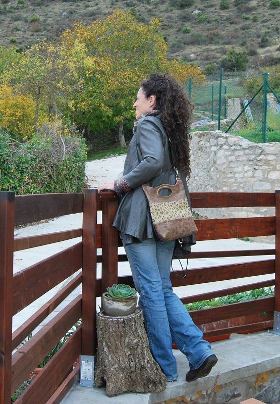 Todas las creaciones de Encueros Larrutan están disponibles en su tienda online.