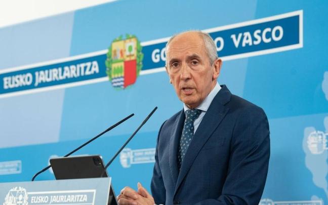 El consejero de Seguridad, Josu Erkoreka, recuerda a los sindicatos que fueron ellos los que abandonaron la mesa de negociación ante la presión de 'Ertzainas en lucha'.