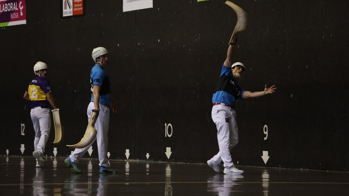 Laduche-Manci, en un duelo anterior de la liguilla de semifinales del Winter Series.