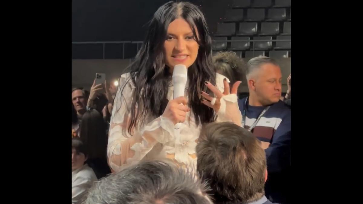Laura Pausini, hablando con el espectador que había bostezado.