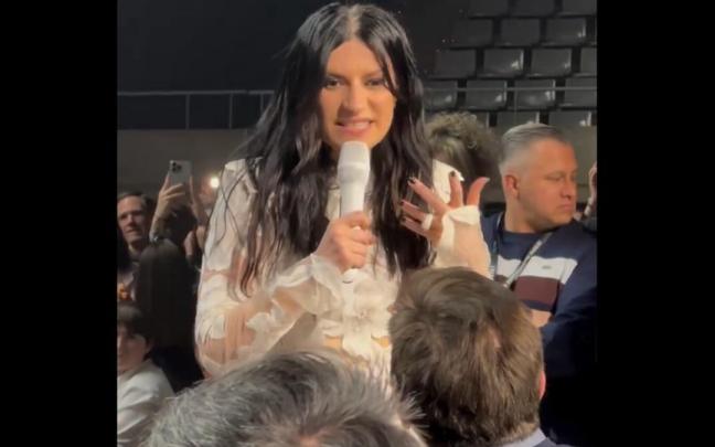 Laura Pausini, hablando con el espectador que había bostezado.