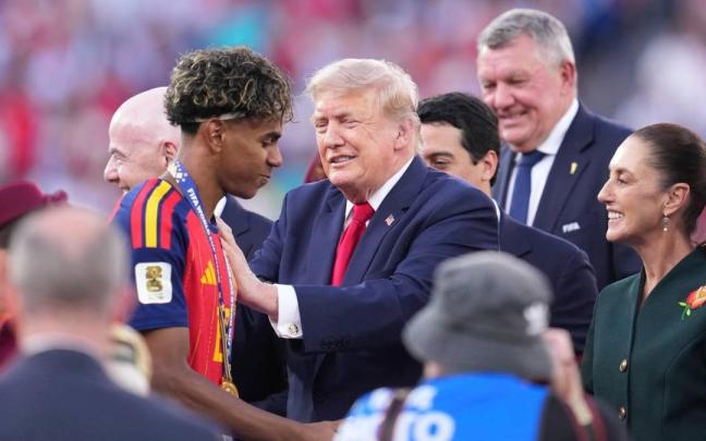 Jugadores como Lamine Yamal o Borja Iglesias tuvieron una actitud de evidente rechazo hacia Trump