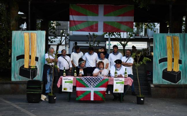 Sagardo Egunaren aurkezpena Foru plazan