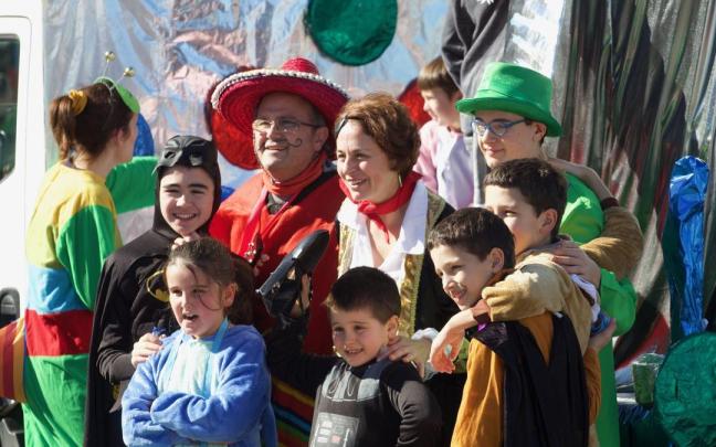 Argazkiak 2026ko Ondarroako inauterietan ateratakoak izan beharko dira