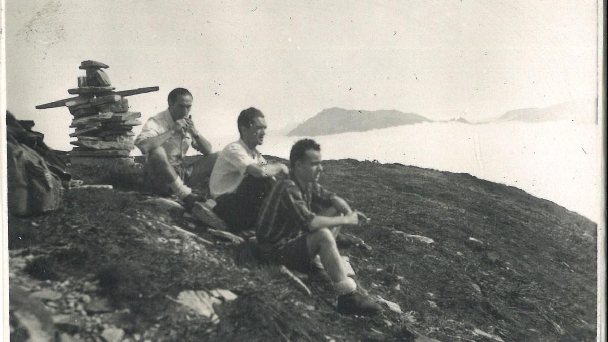 Excursión a Castro Valnera en Burgos (19-06-1943).