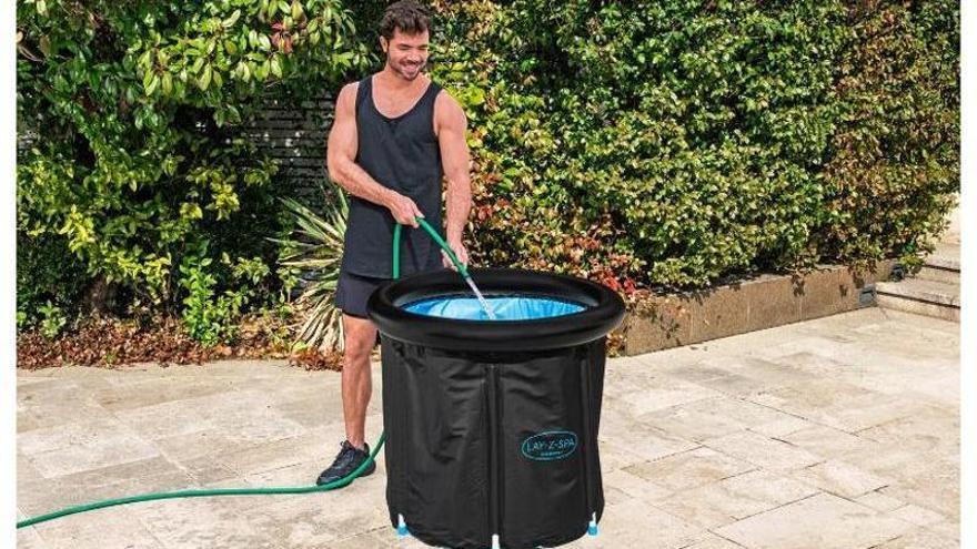 Otra imagen del baño de hielo Bestway Lay z Spa Glacial Zen que está a la venta en Lidl
