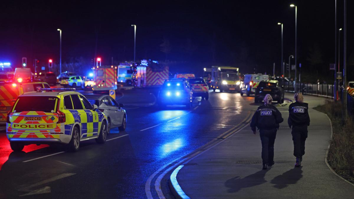 Equipos de emergencia trasladados al lugar de los hechos en Reino Unido