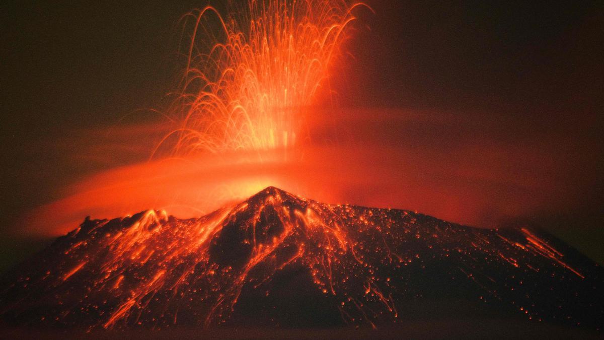 La erupción del volcán Popocatépetl , en fotos