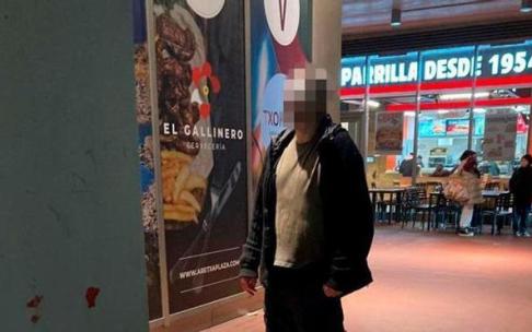 Imagen pixelada divulgada en avisos y mensajes en los que se alerta a la ciudadanía de la implicación de un hombre en estos sucesos DNA