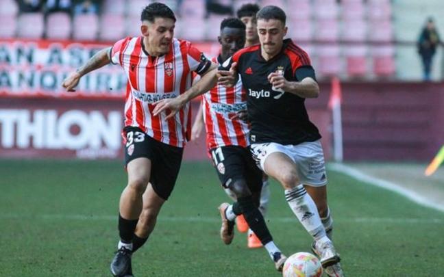 Pugna en el encuentro entre UD Logroñés y Osasuna Promesas