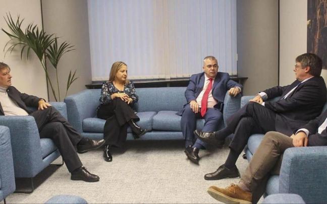 Puigdemont y Santos Cerdán.