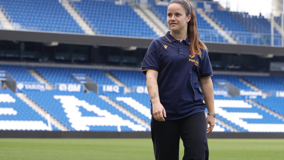 Nerea Eizagirre, capitana de la Real Sociedad, en Anoeta. / JAVI COLMENERO