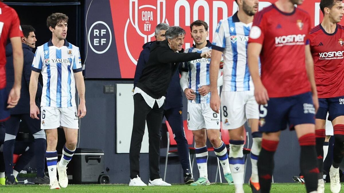 Imanol Alguacil, durante el partido de este miércoles. / UNAI BEROIZ